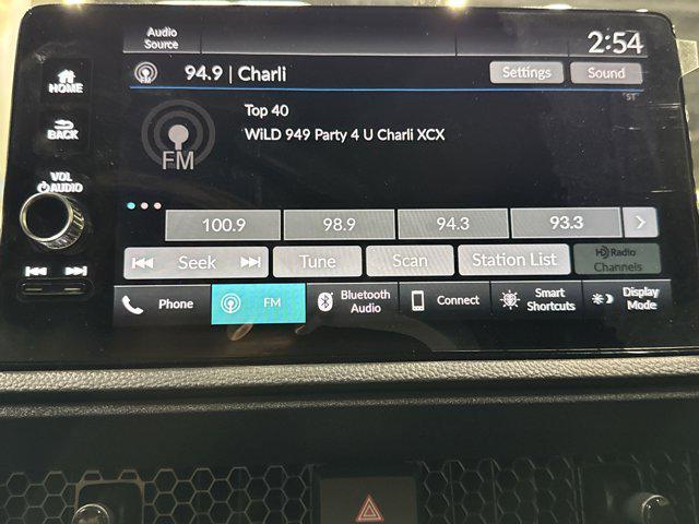 Photo of 2025 Blue Honda CR-V Hybrid