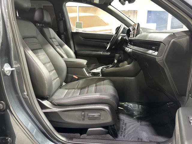 Photo of 2025 Blue Honda CR-V Hybrid
