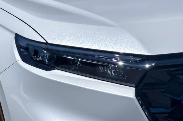 Photo of 2026 Platinum White Pearl Honda CR-V Hybrid