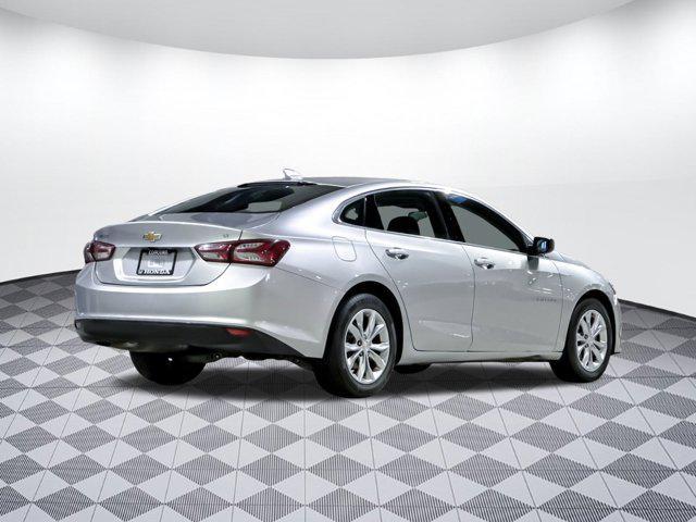 Photo of 2022 Silver Ice Metallic Chevrolet Malibu