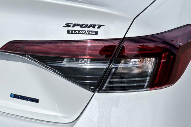 Photo of 2026 Platinum White Pearl Honda Civic Hybrid