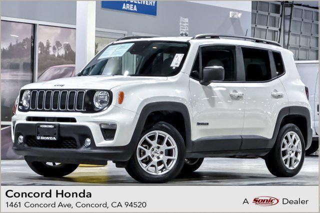 Photo of 2022 Alpine White Clearcoat Jeep Renegade