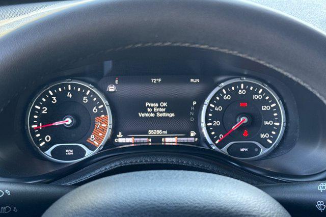 Photo of 2022 Alpine White Clearcoat Jeep Renegade