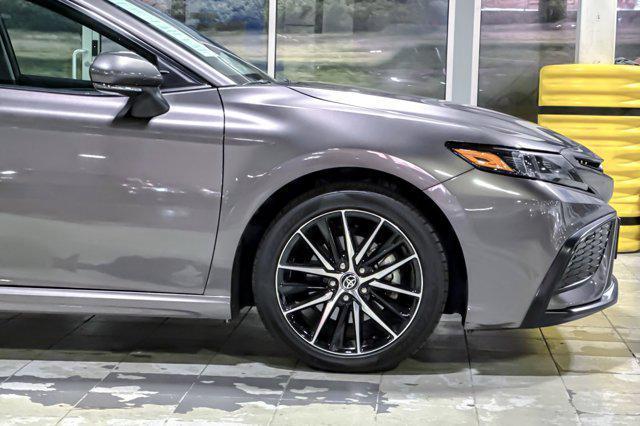 Photo of 2023 Gray Toyota Camry