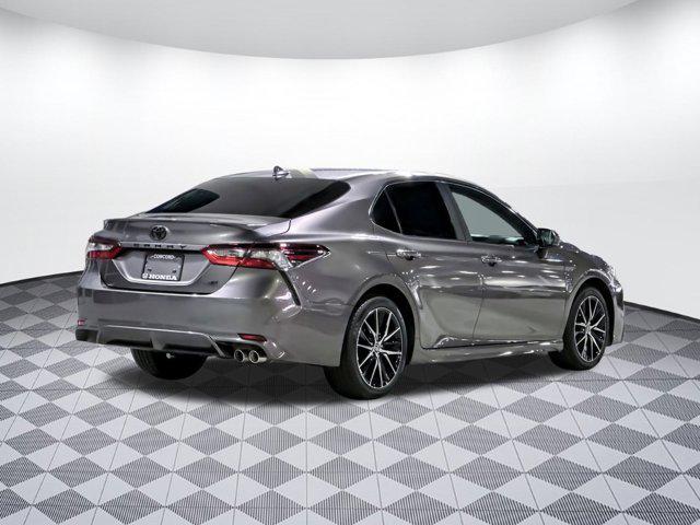 Photo of 2023 Gray Toyota Camry
