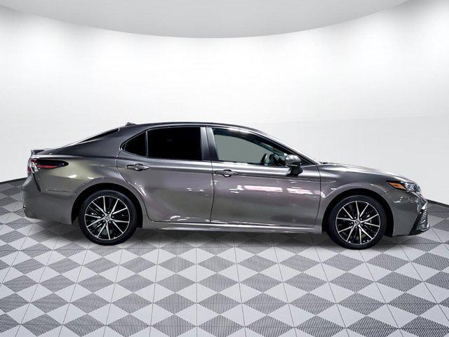 Photo of 2023 Gray Toyota Camry