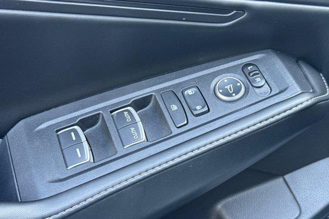 Photo of 2024 Solar Silver Metallic Honda Accord Hybrid