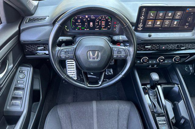 Photo of 2024 Solar Silver Metallic Honda Accord Hybrid