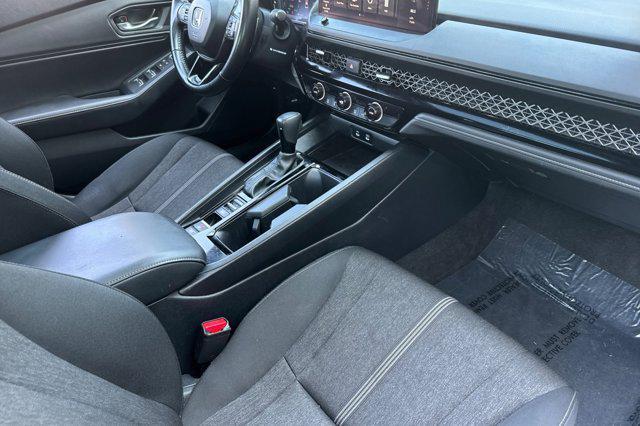 Photo of 2024 Solar Silver Metallic Honda Accord Hybrid