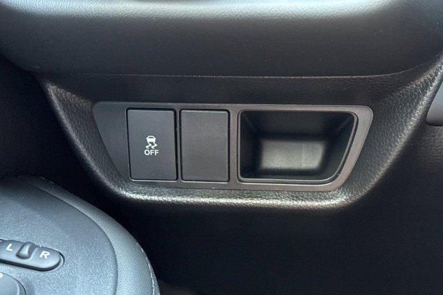 Photo of 2026 Platinum White Pearl Honda HR-V
