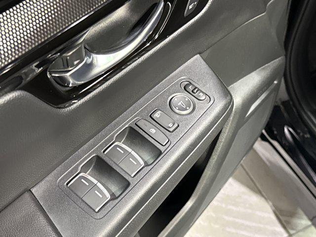 Photo of 2025 Crystal Black Pearl Honda CR-V