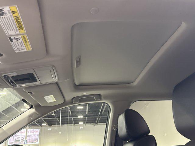 Photo of 2025 Crystal Black Pearl Honda CR-V