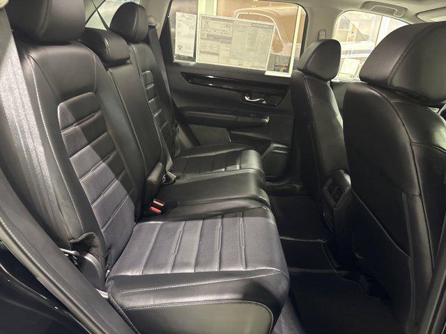 Photo of 2025 Crystal Black Pearl Honda CR-V