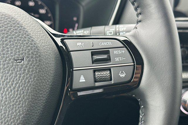 Photo of 2026 Platinum White Pearl Honda CR-V