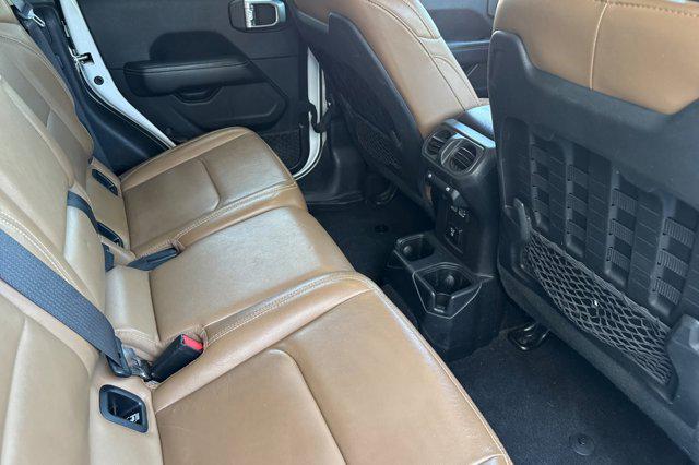 Photo of 2020 Bright White Clearcoat Jeep Gladiator