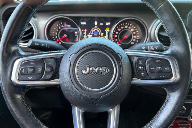 Photo of 2020 Bright White Clearcoat Jeep Gladiator
