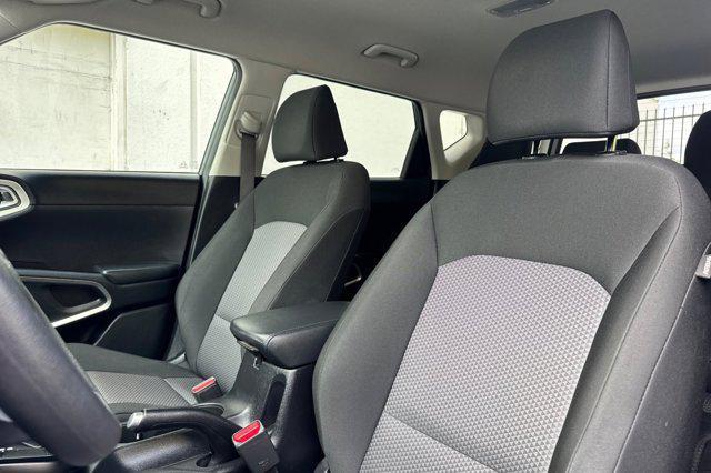 Photo of 2023 Gravity Gray Kia Soul