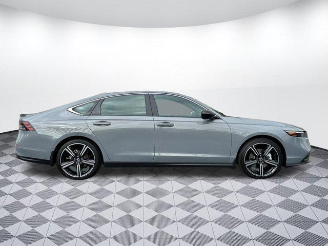 Photo of 2025 Urban Gray Pearl Honda Accord Hybrid