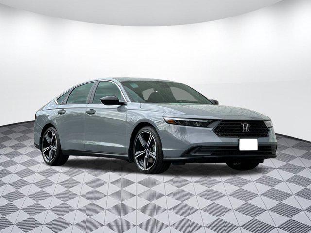 Photo of 2025 Urban Gray Pearl Honda Accord Hybrid