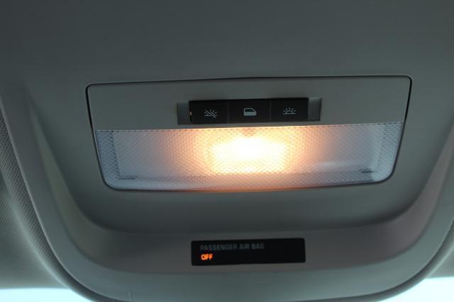 Photo of 2022 Summit White Chevrolet Colorado