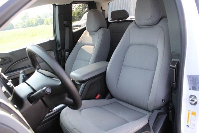 Photo of 2022 Summit White Chevrolet Colorado