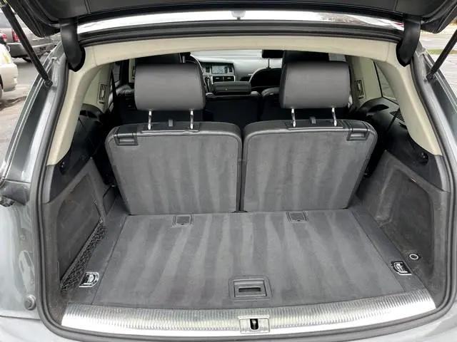 Photo of 2007 Condor Gray Metallic Audi Q7