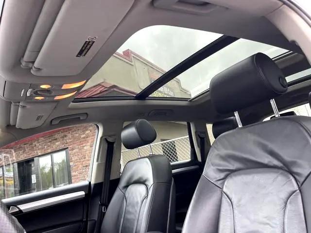 Photo of 2007 Condor Gray Metallic Audi Q7