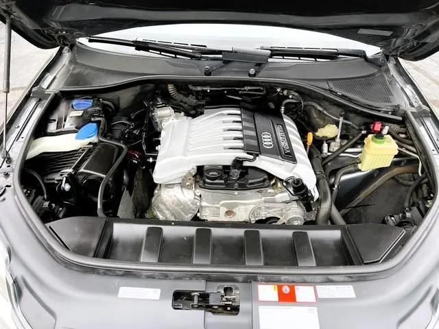 Photo of 2007 Condor Gray Metallic Audi Q7