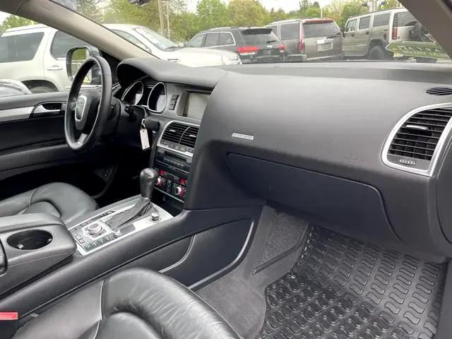 Photo of 2007 Condor Gray Metallic Audi Q7