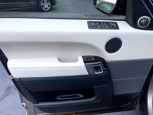Photo of 2015 Kaikoura Stone Land Rover Range Rover Sport