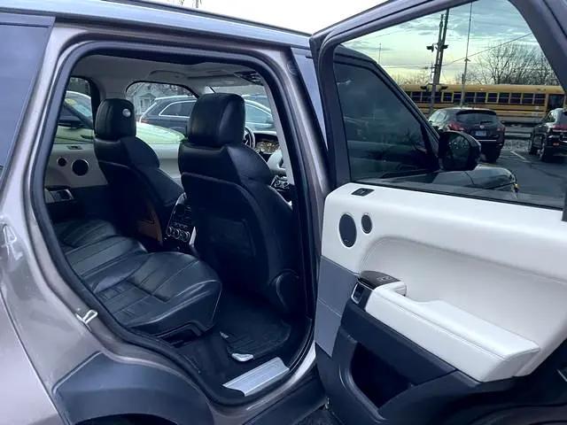Photo of 2015 Kaikoura Stone Land Rover Range Rover Sport
