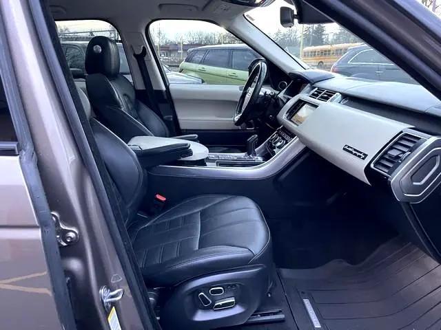 Photo of 2015 Kaikoura Stone Land Rover Range Rover Sport