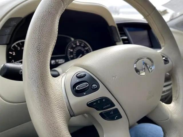 Photo of 2013 DARK RED METALLIC INFINITI JX35