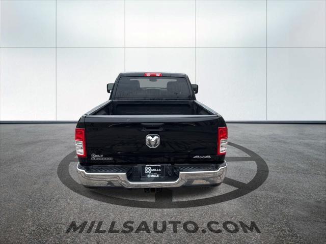Photo of 2024 Diamond Black Crystal Pearlcoat RAM 2500