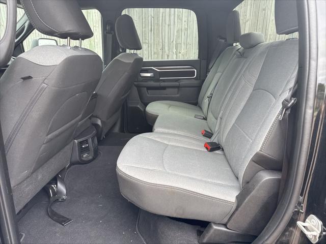 Photo of 2024 Diamond Black Crystal Pearlcoat RAM 2500