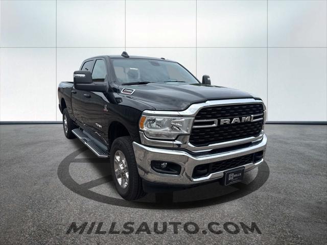 Photo of 2024 Diamond Black Crystal Pearlcoat RAM 2500