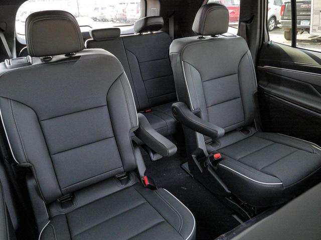 Photo of 2025 Summit White Buick Enclave