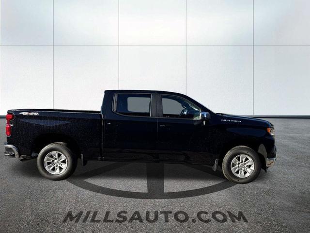 Photo of 2025 Black Chevrolet Silverado 1500