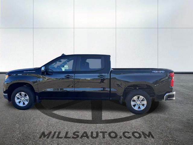 Photo of 2025 Black Chevrolet Silverado 1500