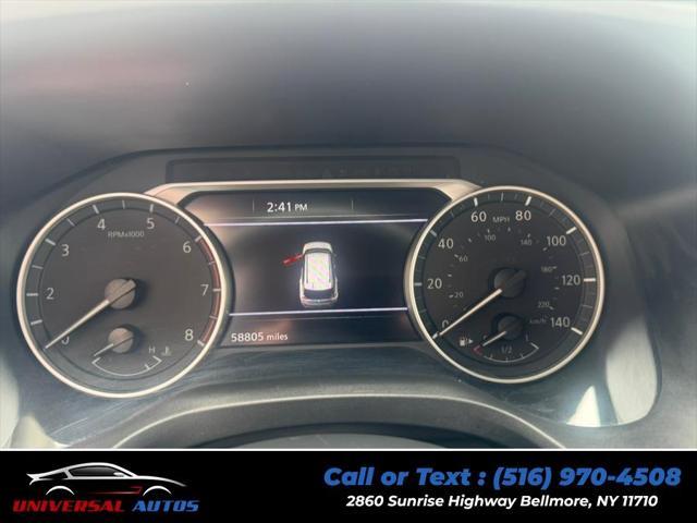 Photo of 2023 Boulder Gray Pearl/Super Black Nissan Rogue