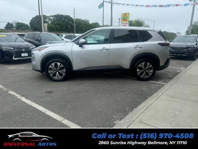 Photo of 2023 Boulder Gray Pearl/Super Black Nissan Rogue
