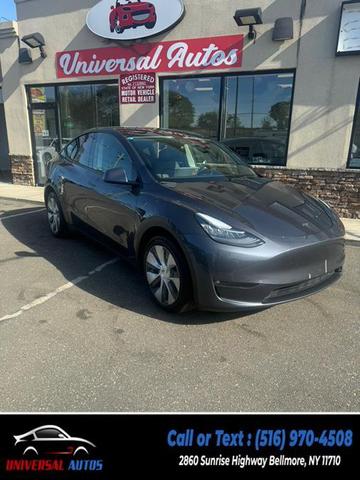 Photo of 2022 Midnight Silver Metallic Tesla Model Y
