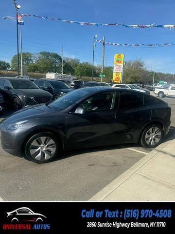Photo of 2022 Midnight Silver Metallic Tesla Model Y