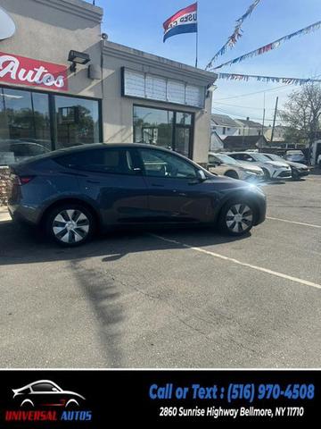 Photo of 2022 Midnight Silver Metallic Tesla Model Y