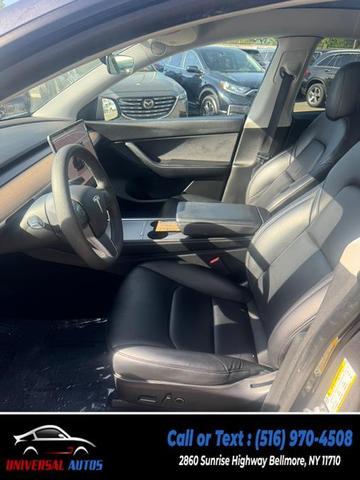 Photo of 2022 Midnight Silver Metallic Tesla Model Y