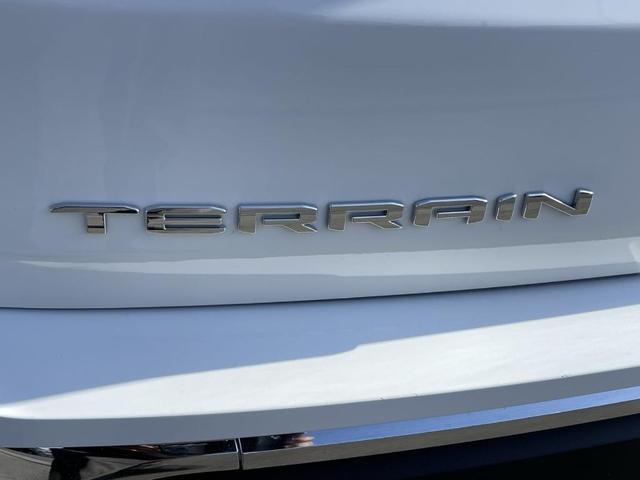 Photo of 2024 Summit White GMC Terrain