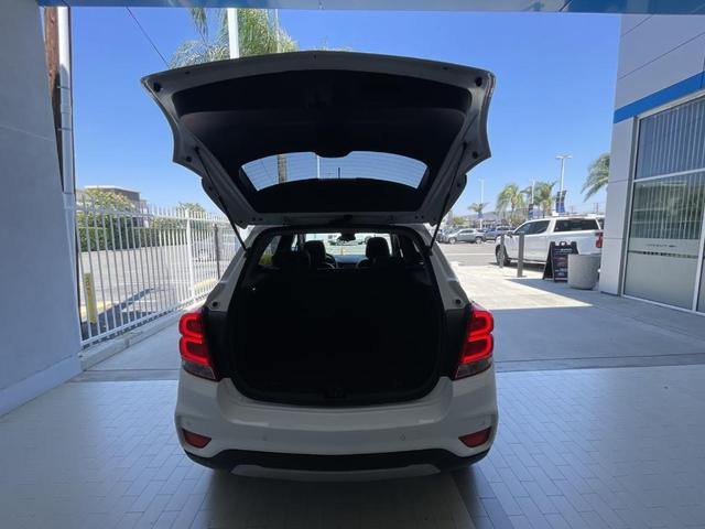 Photo of 2022 Summit White Chevrolet Trax