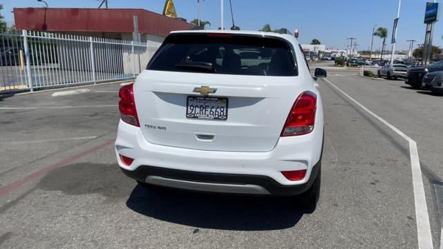 Photo of 2022 Summit White Chevrolet Trax