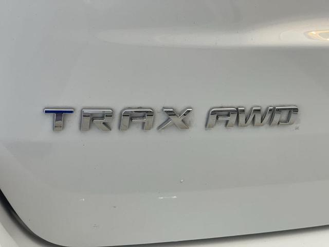 Photo of 2022 Summit White Chevrolet Trax