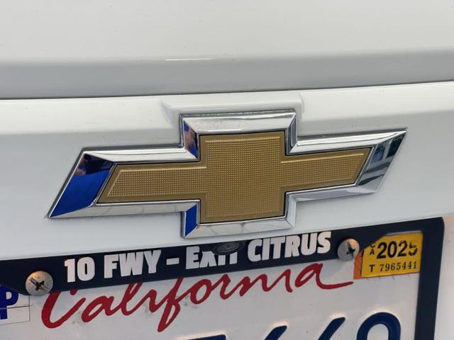 Photo of 2022 Summit White Chevrolet Trax
